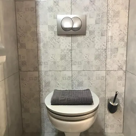 Deviza * بودابست